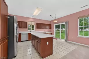 38 Victoria Dr, White Township, NJ 07823 - Photo 11