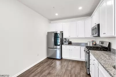 266 Aspen Dr #266, Cedar Grove, NJ 07009 - Photo 15