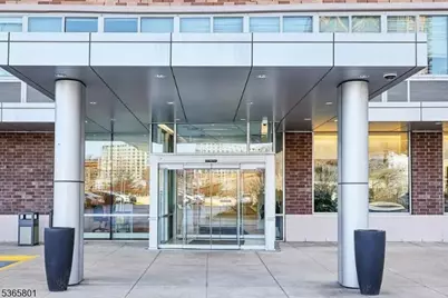 1611 Hudson Park #1611, Edgewater, NJ 07020 - Photo 3