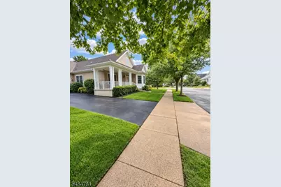 31 Falcon Way, Washington Township, NJ 07882 - Photo 3