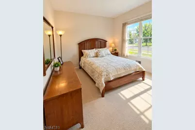31 Falcon Way, Washington Township, NJ 07882 - Photo 17