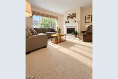 31 Falcon Way, Washington Township, NJ 07882 - Photo 11