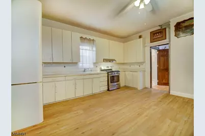 324 Clifton Ave, Newark, NJ 07104 - Photo 5