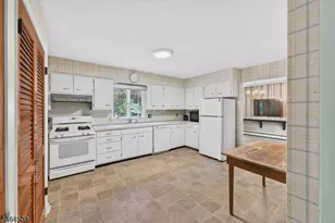 444 Vanderveer Rd, Bridgewater, NJ 08807 - Photo 9