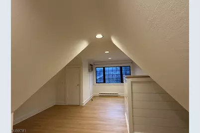 29 Glenwood Dr, Millburn, NJ 07078 - Photo 7