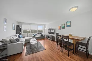 2000 Linwood Ave, Fort Lee, NJ 07024 - Photo 3