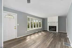 23 Clinton Ave, Mansfield Township, NJ 07865 - Photo 5