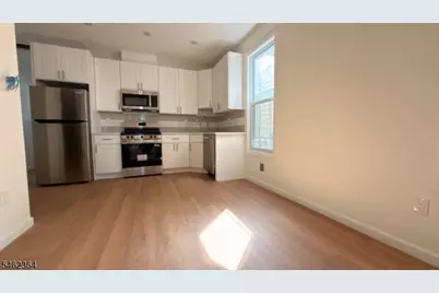 346 Woodside Ave, Newark, NJ 07104 - Photo 15