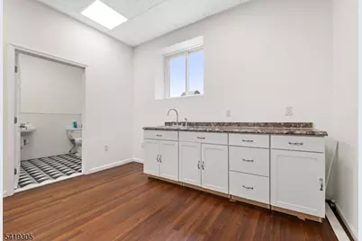48 Commerce St, Newark, NJ 07102 - Photo 9