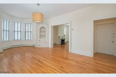 46 Franklin Pl, Summit, NJ 07901 - Photo 3