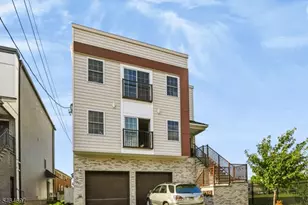 313 Doyle St, Elizabeth, NJ 07206 - Photo 1