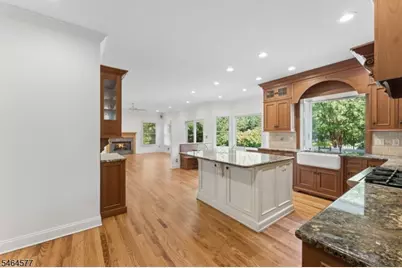 31 Old Farm Rd, Berkeley Heights Township, NJ 07922 - Photo 11