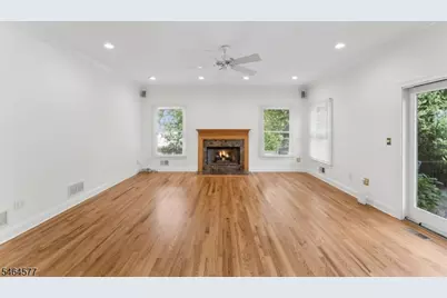 31 Old Farm Rd, Berkeley Heights Township, NJ 07922 - Photo 15