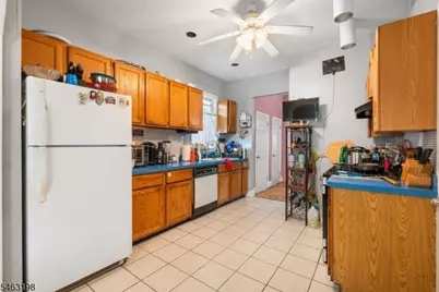 159 Boyd Ave, Jersey City, NJ 07304 - Photo 7