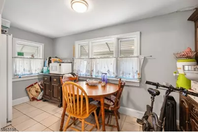 159 Boyd Ave, Jersey City, NJ 07304 - Photo 9