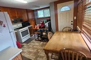 215 W 3rd Ave, Roselle, NJ 07203 - Photo 9