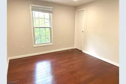 852 Valley St, Union Township, NJ 07088 - Photo 19