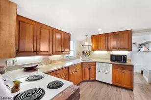 37 W Main St, Mendham Township, NJ 07945 - Photo 31