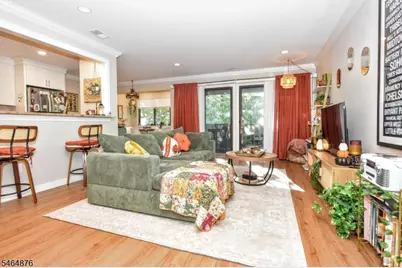 3221 Hilltop Rd, Mahwah Twp., NJ 07430 - Photo 9