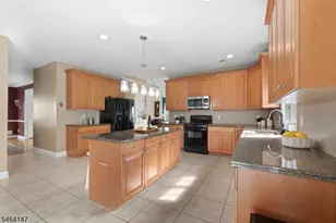 5 Mountain View Rd, Lopatcong Township, NJ 08865 - Photo 11