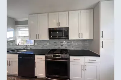 108 W Elm St #2, Linden, NJ 07036 - Photo 3