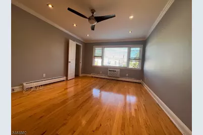 108 W Elm St #2, Linden, NJ 07036 - Photo 5