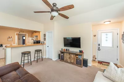 109 Chesapeake Ave, Parsippany, NJ 07034 - Photo 9