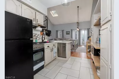 7 Sugar Loaf Ct #5, Vernon, NJ 07462 - Photo 5