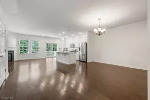 43 Albert Ct, Randolph Township, NJ 07869 - Photo 5