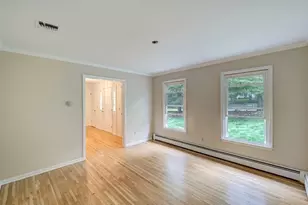 8 Kerry Pl, Mount Olive, NJ 07836 - Photo 5