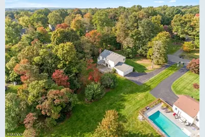 8 Kerry Pl, Mount Olive, NJ 07836 - Photo 45