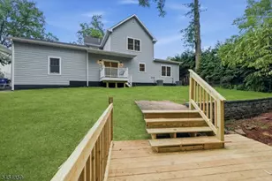 17 Blake Dr, Clark Township, NJ 07066 - Photo 41