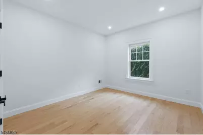 17 Blake Dr, Clark Township, NJ 07066 - Photo 27