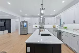 17 Blake Dr, Clark Township, NJ 07066 - Photo 17