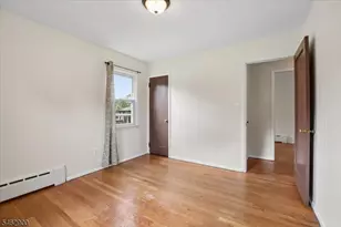 29 Gregory Dr, Roxbury Township, NJ 07847 - Photo 17
