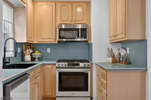 2745 Academy Rd, Union Township, NJ 07083 - Photo 9