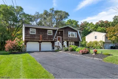 30 Gwyneth Rd, West Milford Twp., NJ 07480 - Photo 3