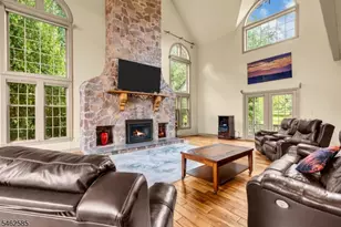 47 Rustic Trail, Raritan Township, NJ 08822 - Photo 5