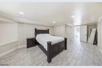 137 Lakeside Blvd, Hopatcong, NJ 07843 - Photo 21
