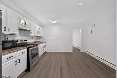 854 S 15th St #3, Newark, NJ 07108 - Photo 3