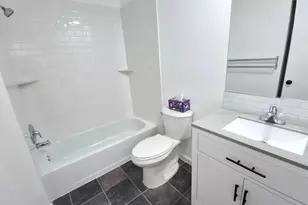 26 Larkspur Ct, Bedminster Township, NJ 07921 - Photo 3