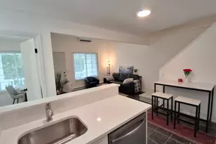26 Larkspur Ct, Bedminster Township, NJ 07921 - Photo 9