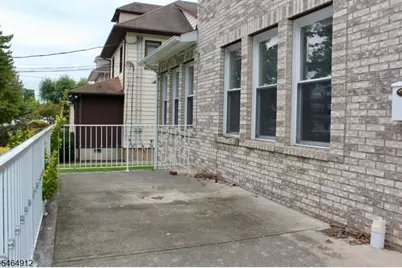 424 Lafayette Ave, Hawthorne, NJ 07506 - Photo 3