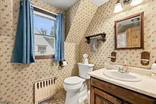 93 N Stoughton St, Bergenfield, NJ 07621 - Photo 25