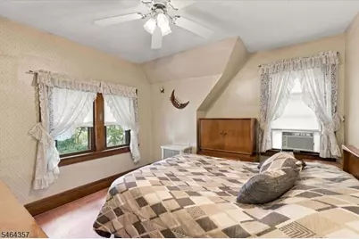 93 N Stoughton St, Bergenfield, NJ 07621 - Photo 29