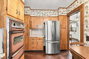 93 N Stoughton St, Bergenfield, NJ 07621 - Photo 19