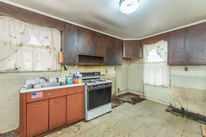 481 Jefferson Ave, Rahway, NJ 07065 - Photo 9
