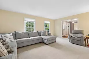 12 Hemlock Ln, Roxbury Township, NJ 07836 - Photo 7