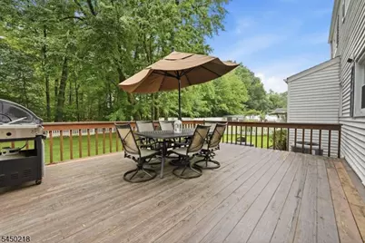 18 Druid Hill Dr, Parsippany, NJ 07054 - Photo 33