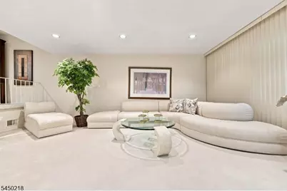 18 Druid Hill Dr, Parsippany, NJ 07054 - Photo 3